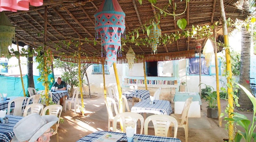 Restaurants in Diu: Beachside Dining, Seafood & Sunset Spots