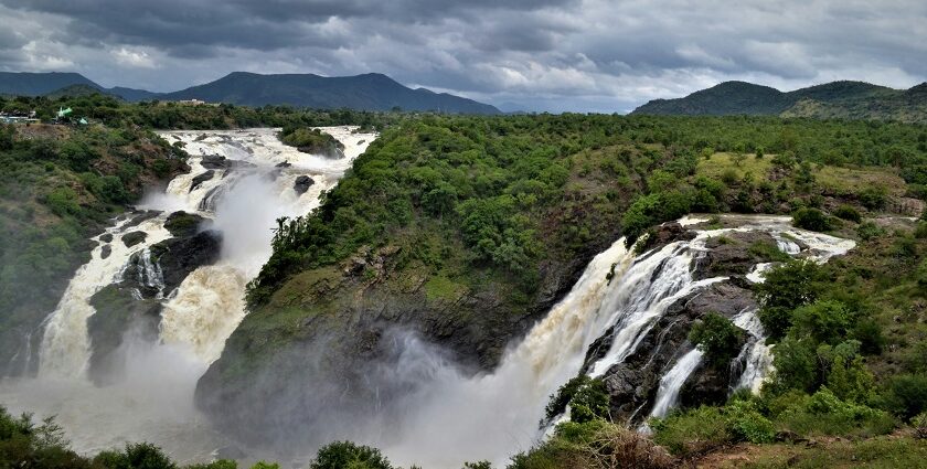Shivanasamudra Falls Karnataka: Route, Best Time & Viewpoints