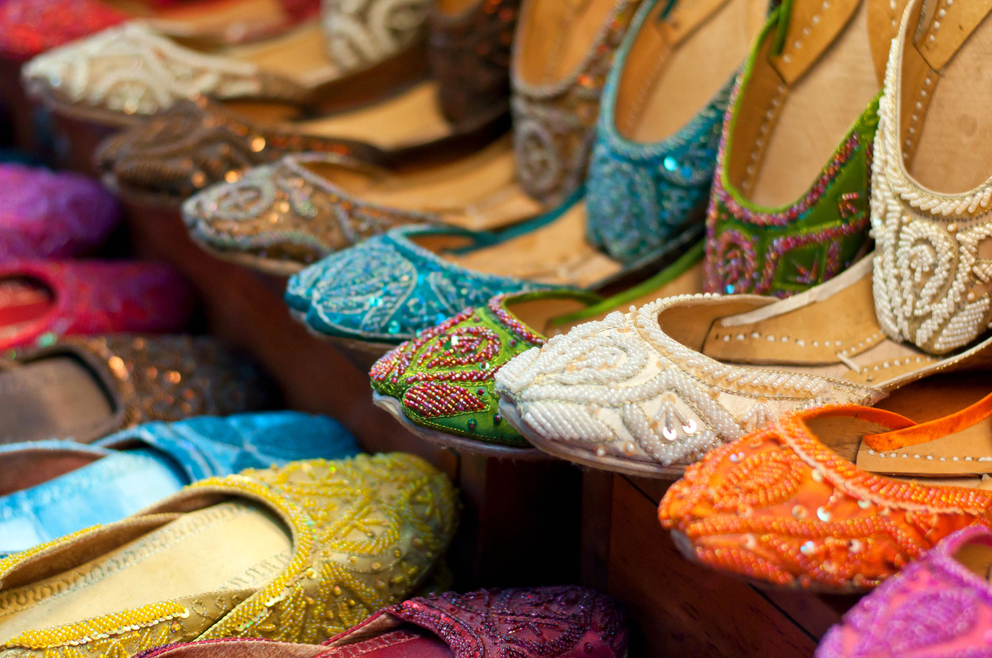 Shopping Delhi Guide: Best Markets, Budget Tips and Route Plan