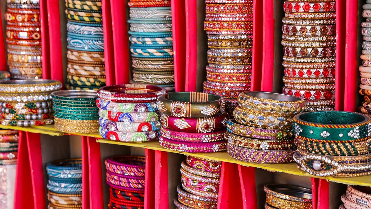Shopping in Jodhpur: Sardar Market, Textiles & Budget Shopping Tips