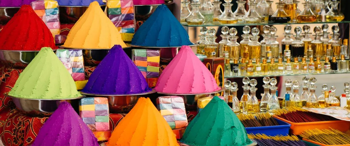 Shopping in Kerala: Complete Guide to Spices, Handicrafts & Souvenirs