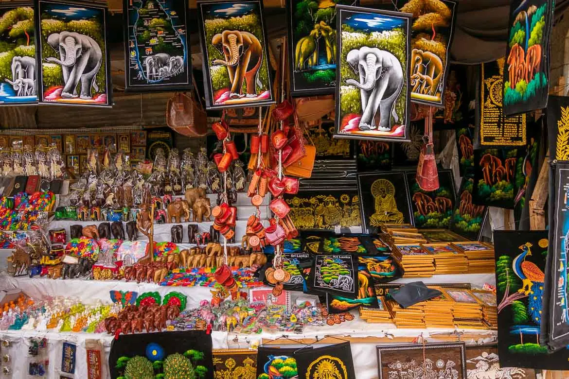 Shopping in Sri Lanka: Souvenirs, Tea, Gems & Market Hotspots