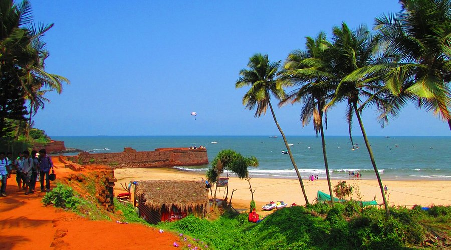 Sinquerim Beach Goa: Water Sports, Fort Views & Stay Options