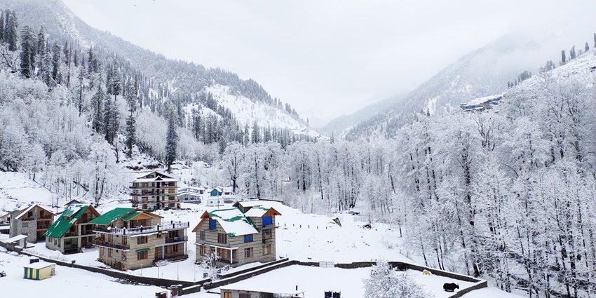 Snowfall in Manali: Best Time, Snow Points & Trip Planning