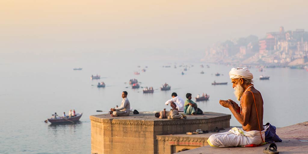 Spiritual Trips in India: Practical Pilgrimage Routes, Temple Circuits, and Inner-Travel Planning