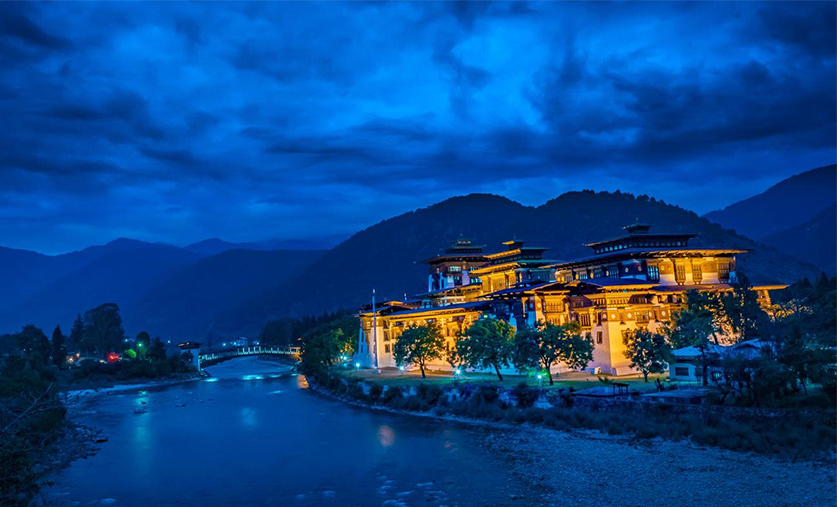 Things to Do in Paro Bhutan: Culture, Monasteries & Trekking Routes