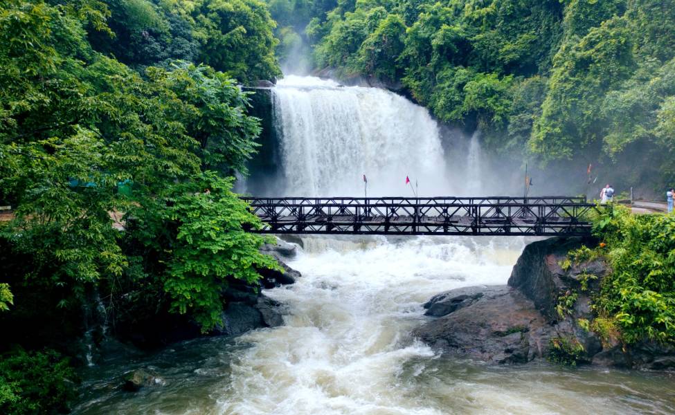 Tourist Places in Shillong: Sightseeing Route, Timings & Best Views