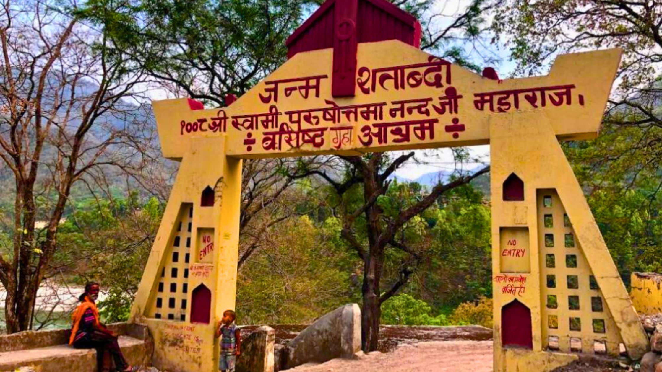 Vashishta Gufa Rishikesh: Meditation Experience, Timings & Route