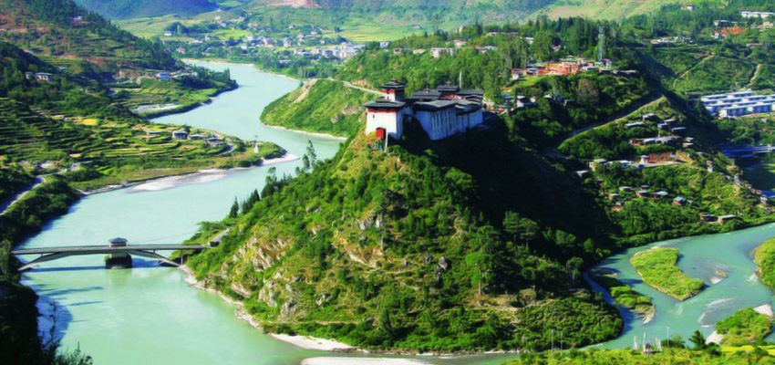 Wangdue Phodrang Bhutan: Monasteries, Valley Views & Travel Plan