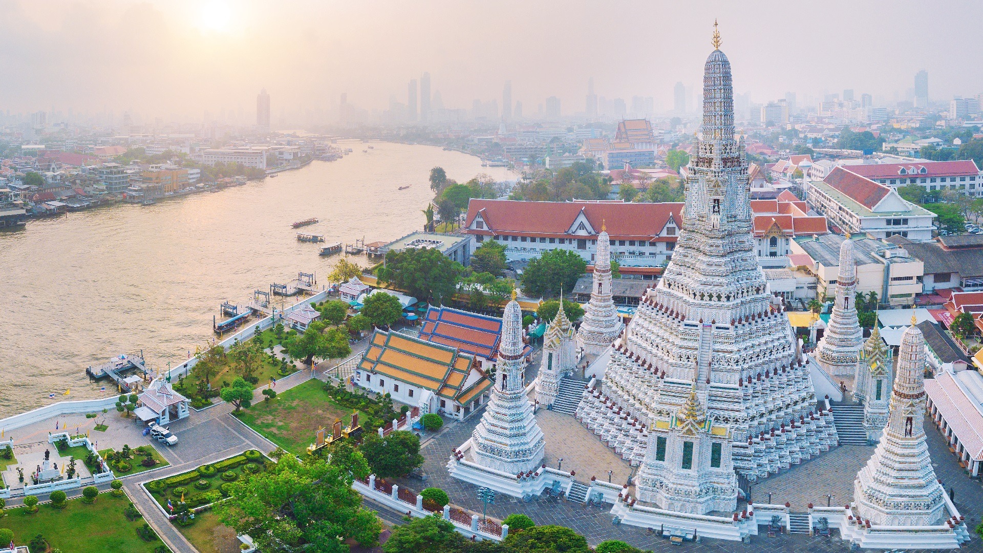 Wat Arun Bangkok: Timings, Dress Code & River Access