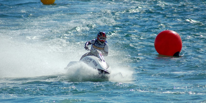 Water Sports in Daman and Diu: Activities, Prices & Beaches