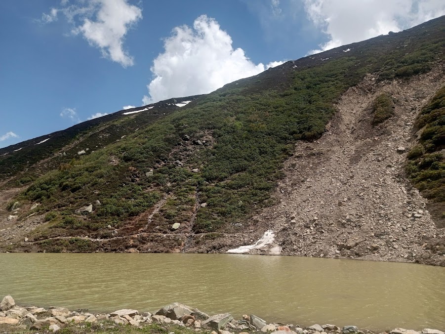 Lamkhaga Pass Trek - Image 4