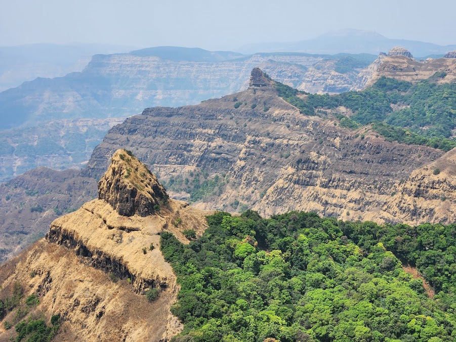 Vasota Fort Trek - Image 3