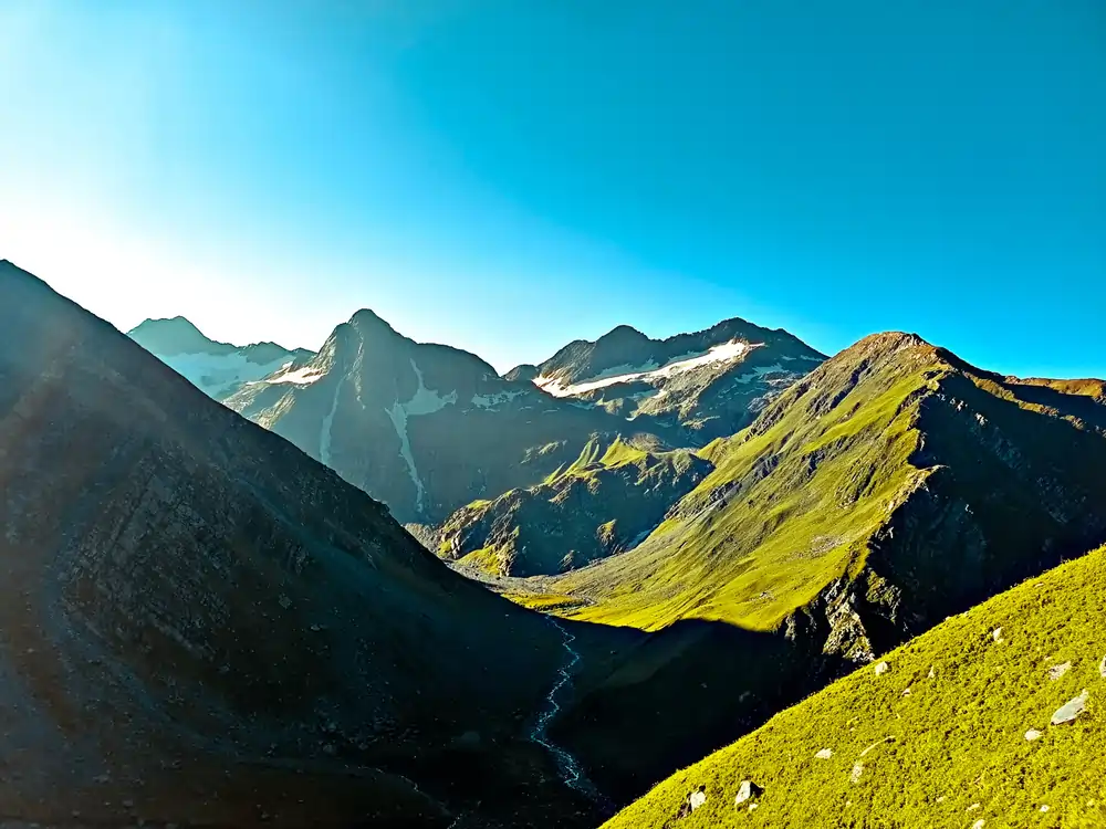 Thamsar Pass Trek - Image 5
